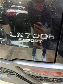 لێکزس LX